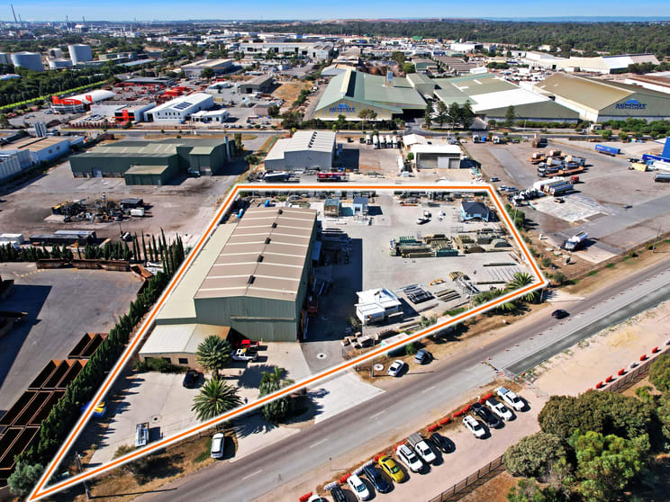 Click to view all images 31 Office Road Kwinana Beach WA 6167 - Image 1