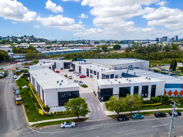 Click to view all images 3/37 McDonald Road Windsor QLD 4030 - Image 1