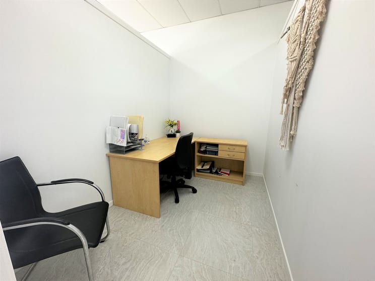 Click to view all images Shop 5/56 Corner of Moondara Drive & Nicklin Way Wurtulla QLD 4575 - Image 3