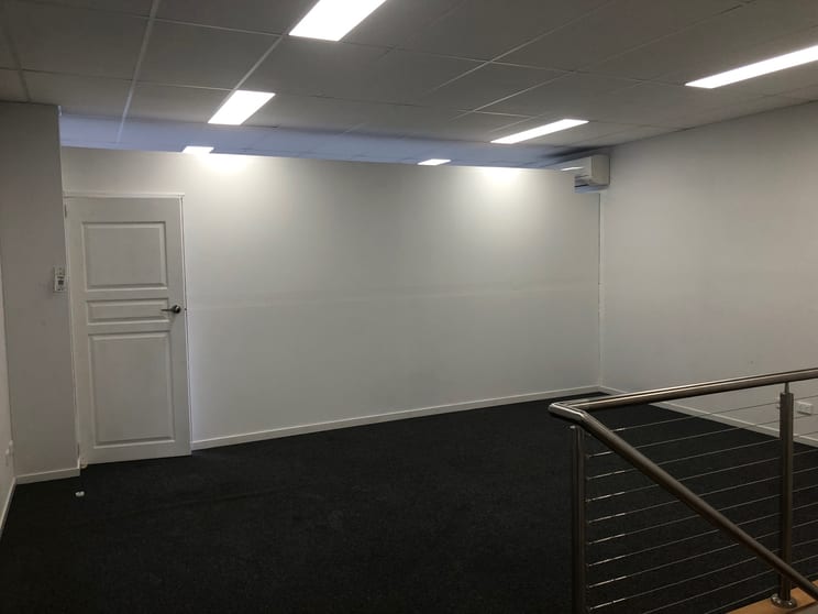 Click to view all images 4B Burnett Street Somerton VIC 3062 - Image 2