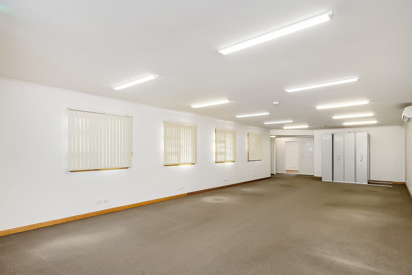 Click to view all images 5 Aldinga Road Willunga SA 5172 - Image 2