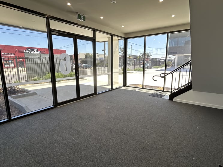 Click to view all images 52-56 Douro Street North Geelong VIC 3215 - Image 3