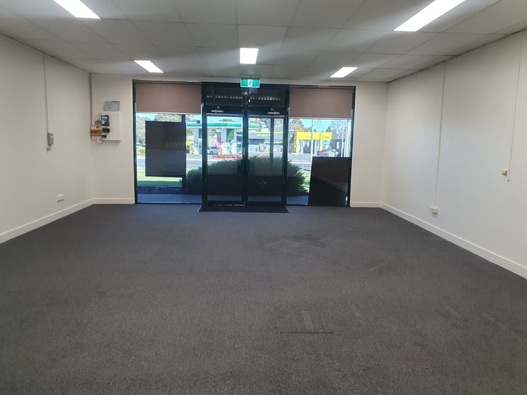 Click to view all images 1a/2103 Fifteenth Street Irymple VIC 3498 - Image 2