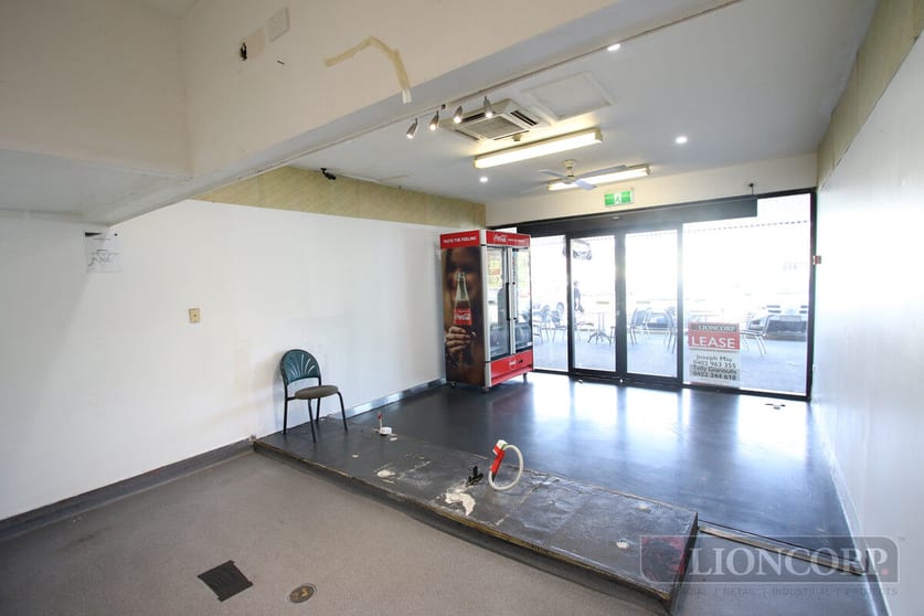 Click to view all images Oxley QLD 4075 - Image 3