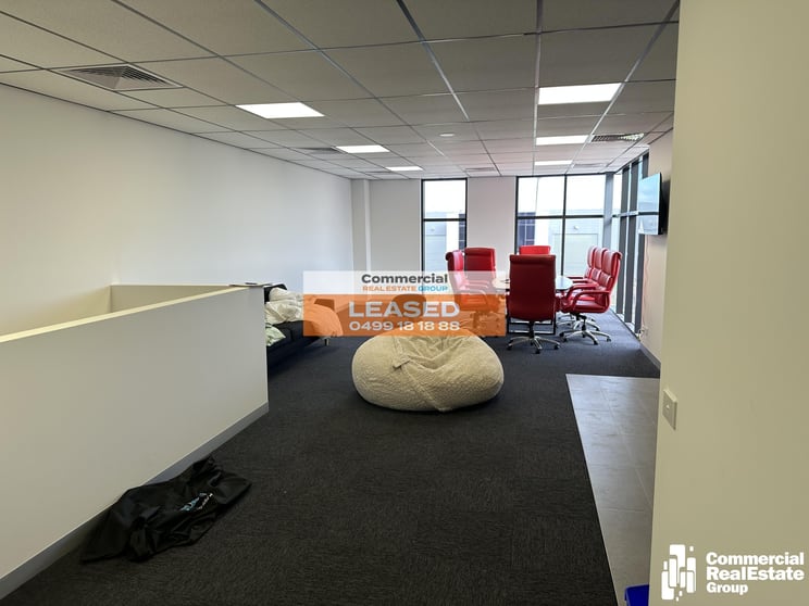 Click to view all images 84 Yale Drive Epping VIC 3076 - Image 2