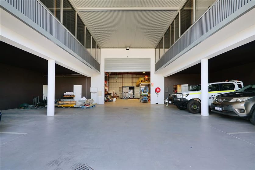 Click to view all images 64 Edward Street Osborne Park WA 6017 - Image 2