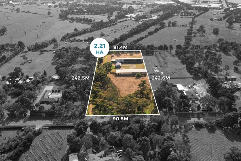 Click to view all images 90 Keys Road Keysborough VIC 3173 - Image 3
