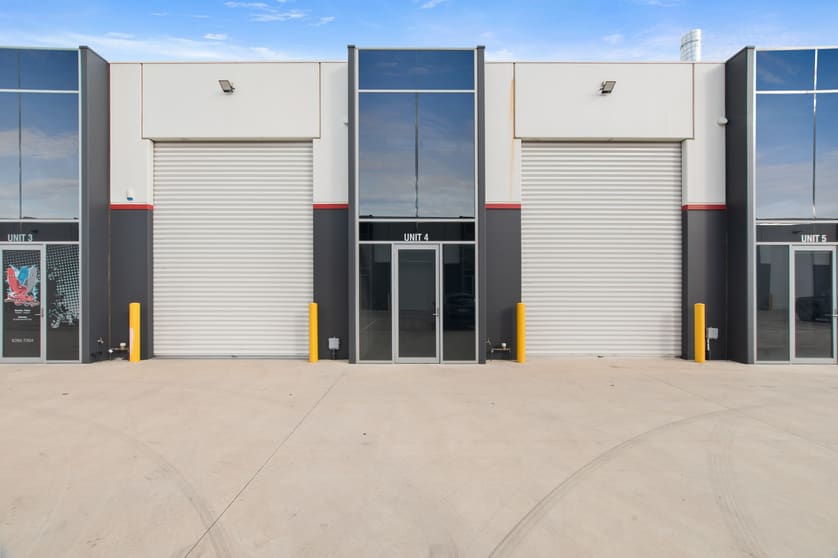 Click to view all images 4/4 Network Drive Truganina VIC 3029 - Image 1