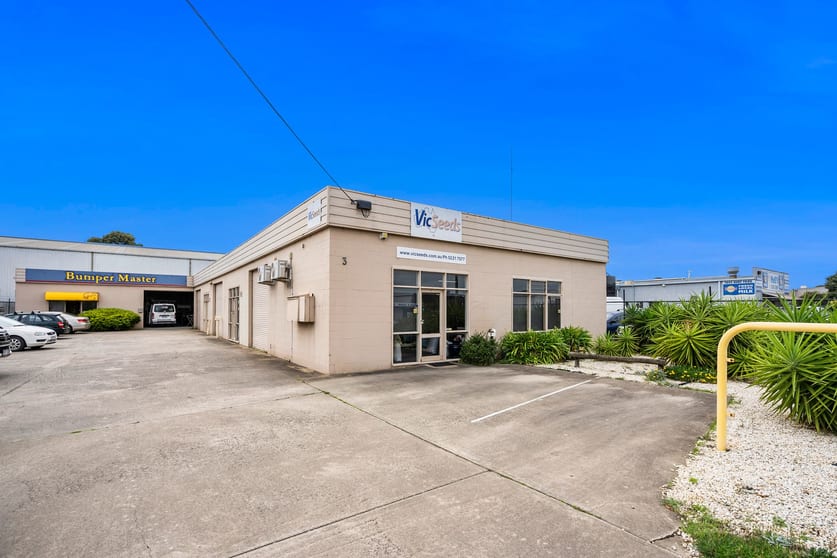 Click to view all images 1/3 Dowsett Street South Geelong VIC 3220 - Image 1