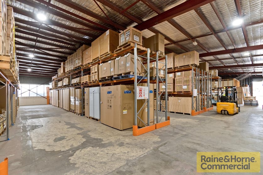 Click to view all images 199 Robinson Road Geebung QLD 4034 - Image 2