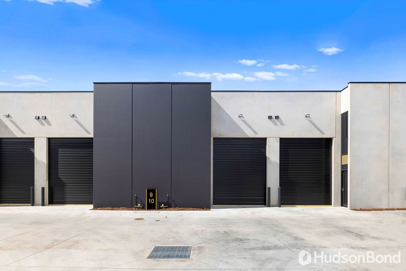 Click to view all images 10/2 Cobham Street Reservoir VIC 3073 - Image 1