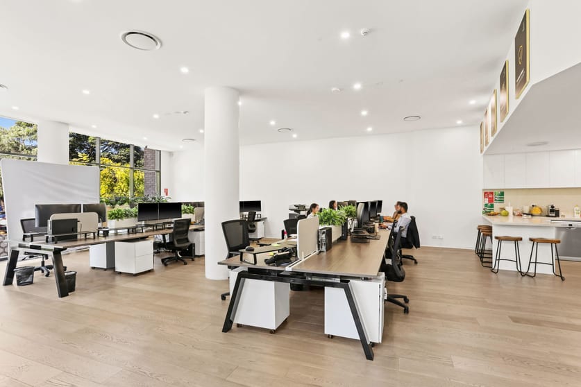 Click to view all images Shop 2/620-624 Botany Road Alexandria NSW 2015 - Image 2