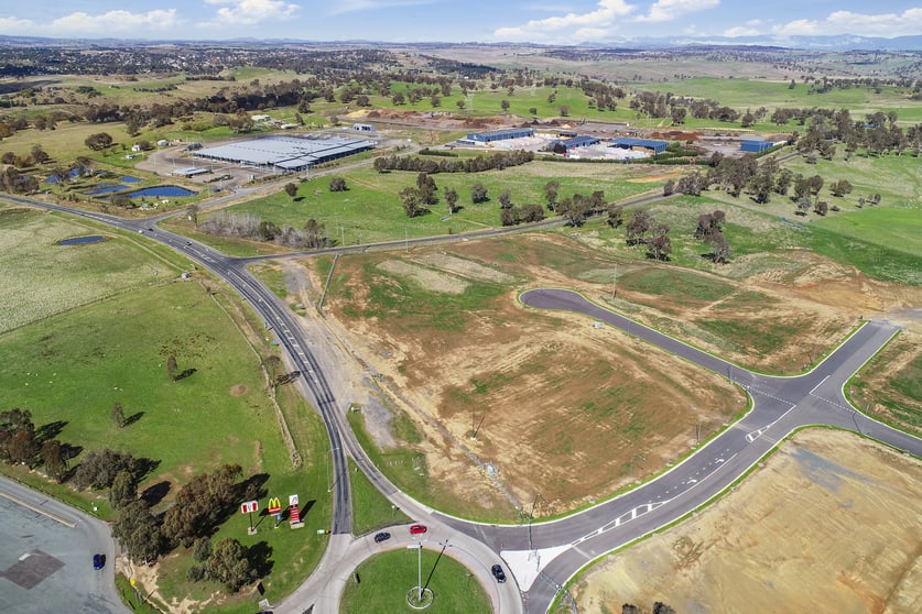 Click to view all images 1A Commercial Road Yass NSW 2582 - Image 3