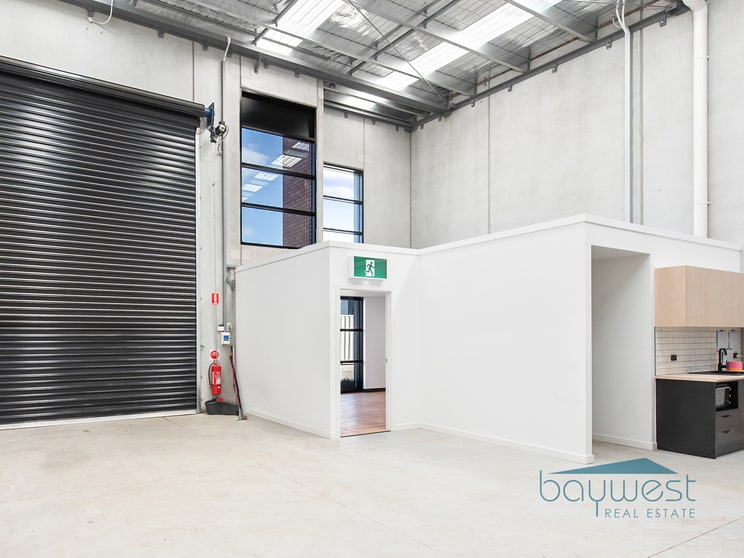 Click to view all images 49 Star Point Place Hastings VIC 3915 - Image 3