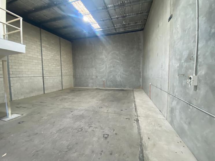 Click to view all images Unit 9/8-10 Barry Road Chipping Norton NSW 2170 - Image 3