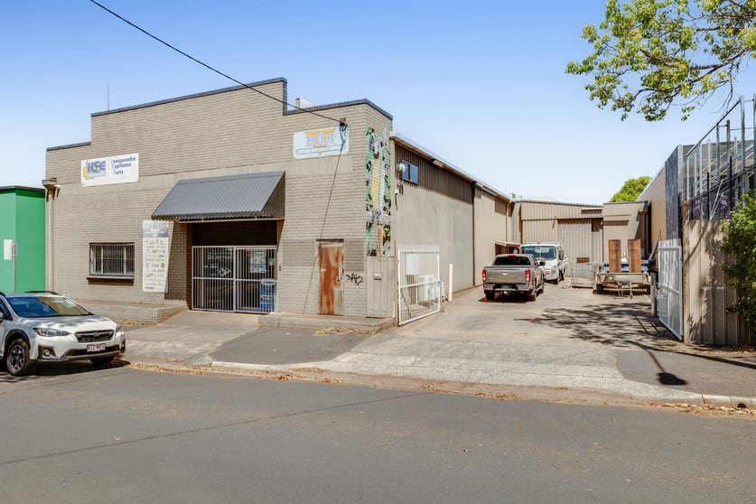 6 Taylor Street Toowoomba City QLD 4350 - Image 1