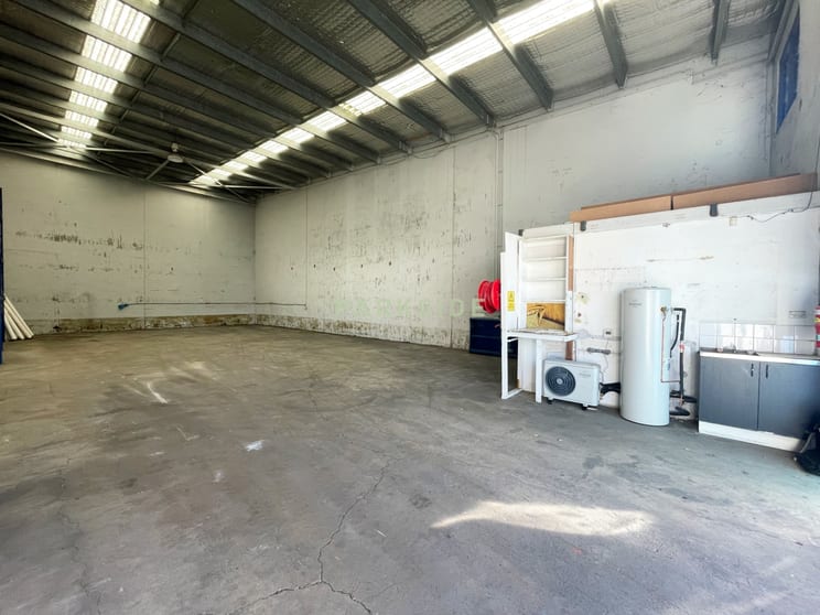 Click to view all images Minchinbury NSW 2770 - Image 2