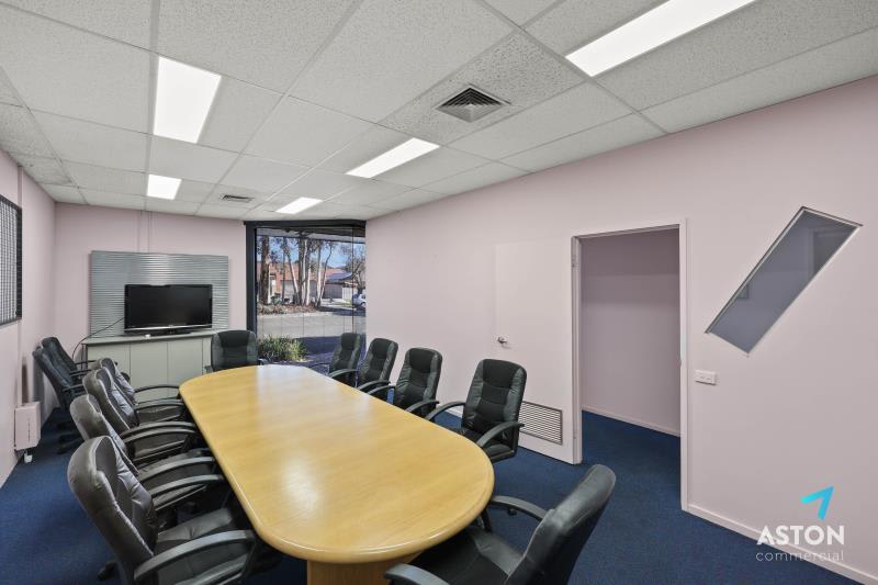 Click to view all images Unit 2, 104-106 Ferntree Gully Road, Oakleigh East VIC 3166 - Image 2