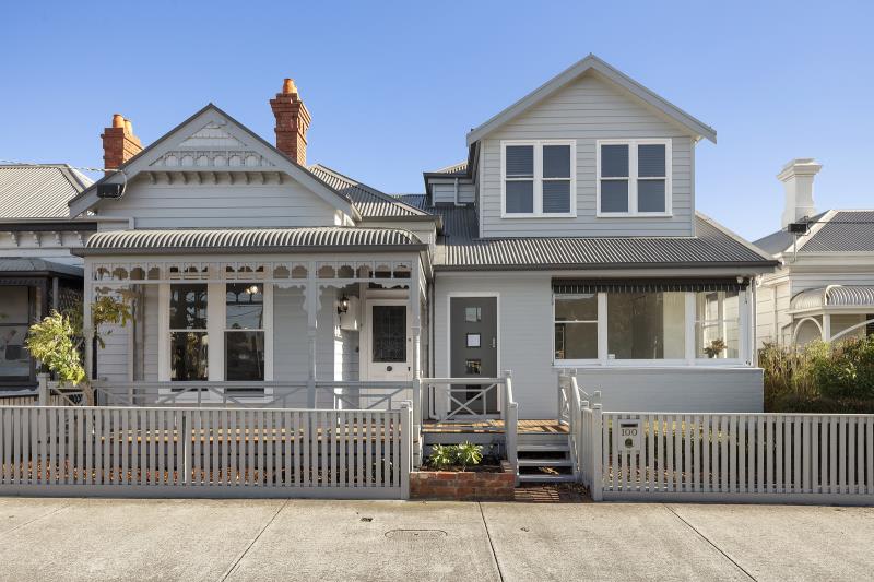 Click to view all images 100-102 Gheringhap St/100-102 Gheringhap Street Geelong VIC 3220 - Image 1