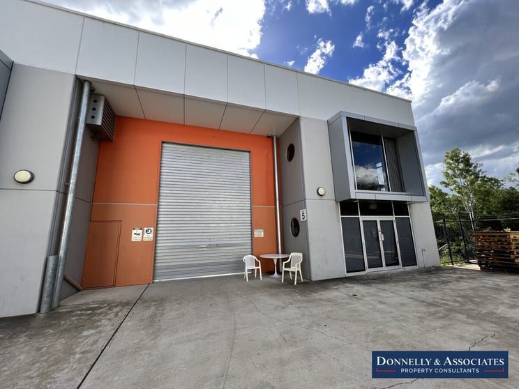 Click to view all images 5/99 Wolston Road Sumner QLD 4074 - Image 2