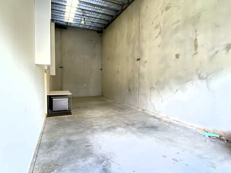 Click to view all images 31/11-17 Cairns Street Loganholme QLD 4129 - Image 3