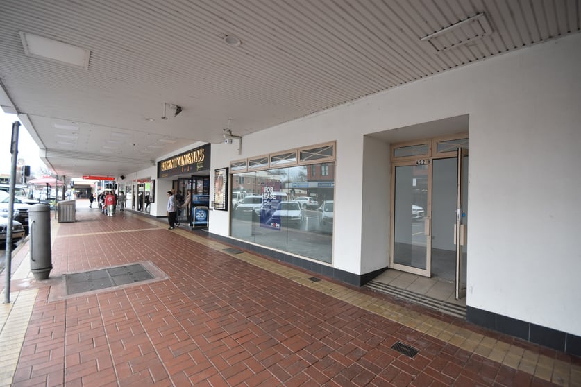 Click to view all images 452b Dean Street Albury NSW 2640 - Image 2