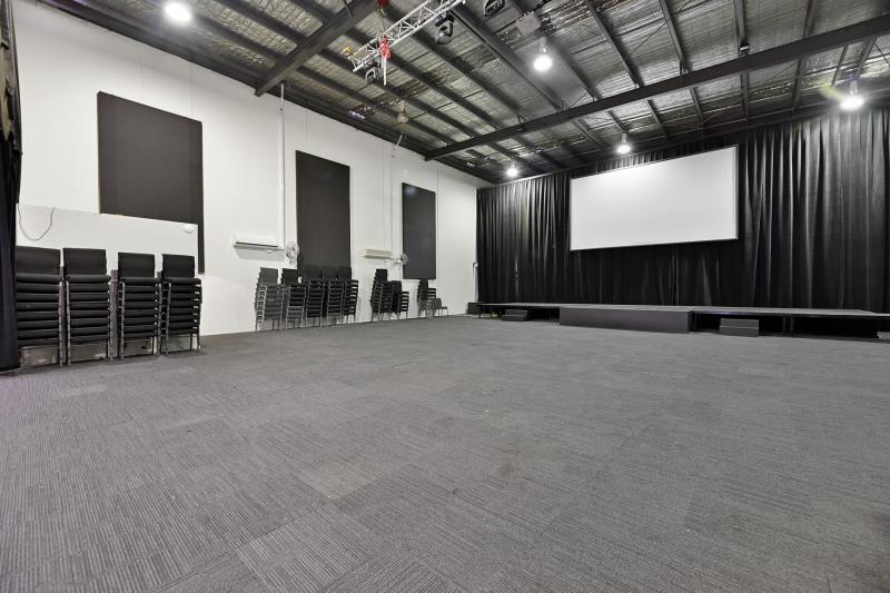 Click to view all images 11/25-35 Cranbourne Road Narre Warren VIC 3805 - Image 3