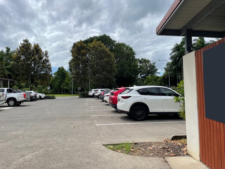 Click to view all images 6/121-127 Benjamina Street Mount Sheridan QLD 4868 - Image 3