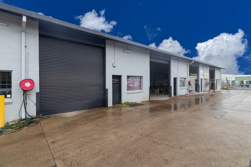 Click to view all images 3 & 4/22 Walker Street South Windsor NSW 2756 - Image 1