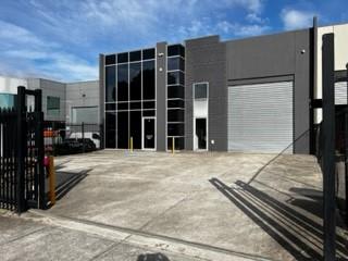 Click to view all images 1A/15 Lillee Crescent Tullamarine VIC 3043 - Image 2