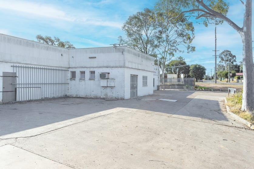 Click to view all images 39-41 Glossop Street St Marys NSW 2760 - Image 2