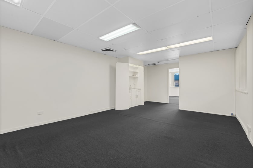 Click to view all images 7/70-72 Bulcock Street Caloundra QLD 4551 - Image 3