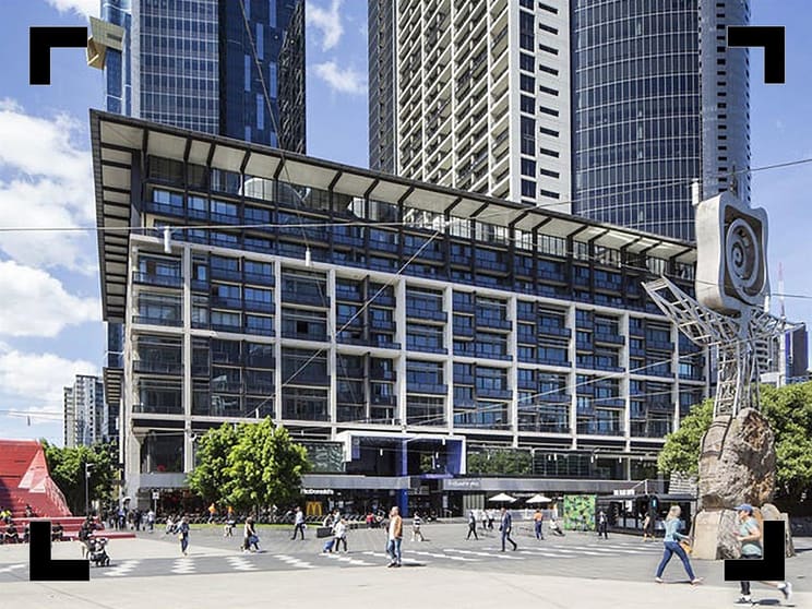 Click to view all images R20/3 Freshwater Place Southbank VIC 3006 - Image 1