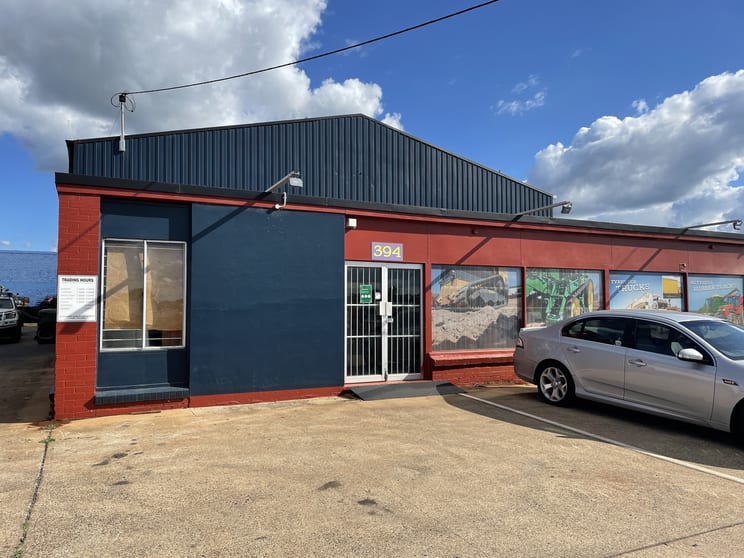 Click to view all images 394 South Street Harristown QLD 4350 - Image 2