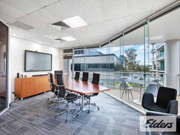 Click to view all images 4/16 McDougall Street Milton QLD 4064 - Image 2