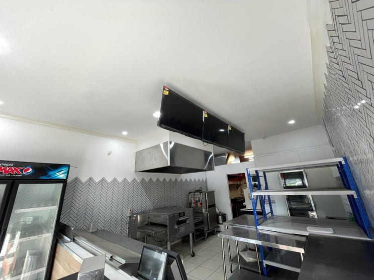 Click to view all images 28a Upton Street Altona VIC 3018 - Image 2