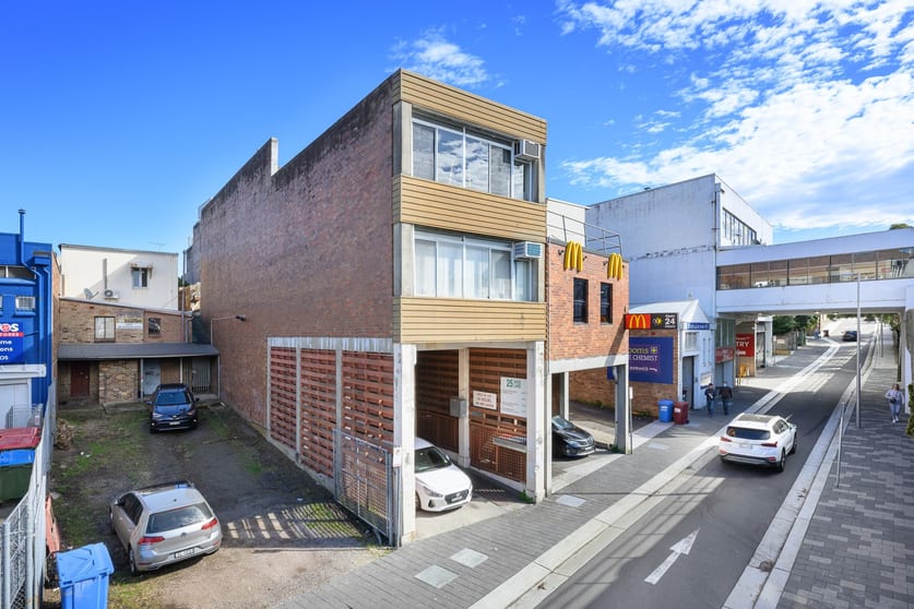 Click to view all images Suite 2/25 Wade Lane Gordon NSW 2072 - Image 2