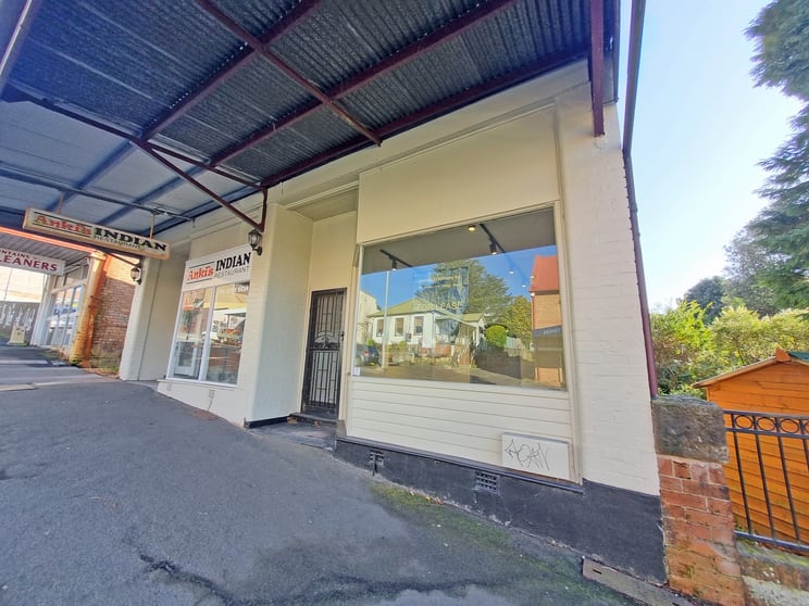 Click to view all images B/54 Waratah Street Katoomba NSW 2780 - Image 1