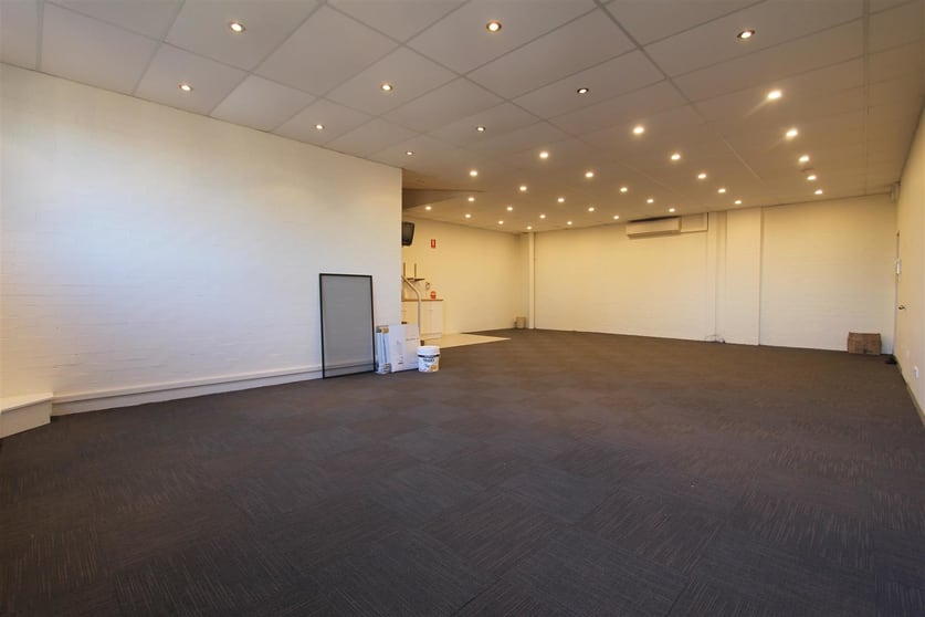 Click to view all images 4/2A Russell Avenue Sans Souci NSW 2219 - Image 2