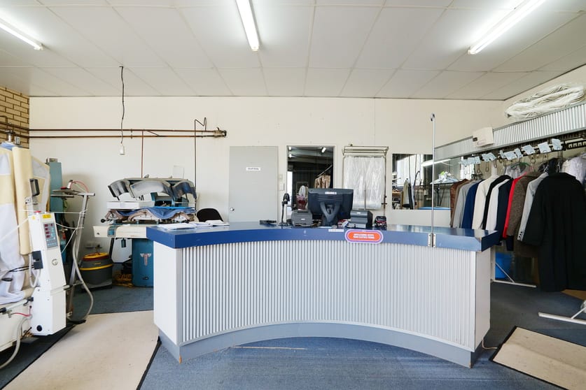 Click to view all images 5/125-129 Welshpool Road Welshpool WA 6106 - Image 3