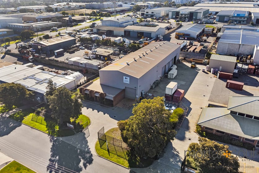 Click to view all images 4 Rivers St Bibra Lake WA 6163 - Image 3