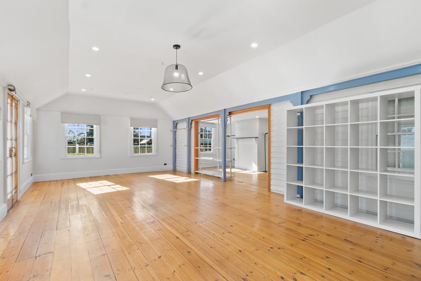Click to view all images 80 High Street Campbell Town TAS 7210 - Image 2