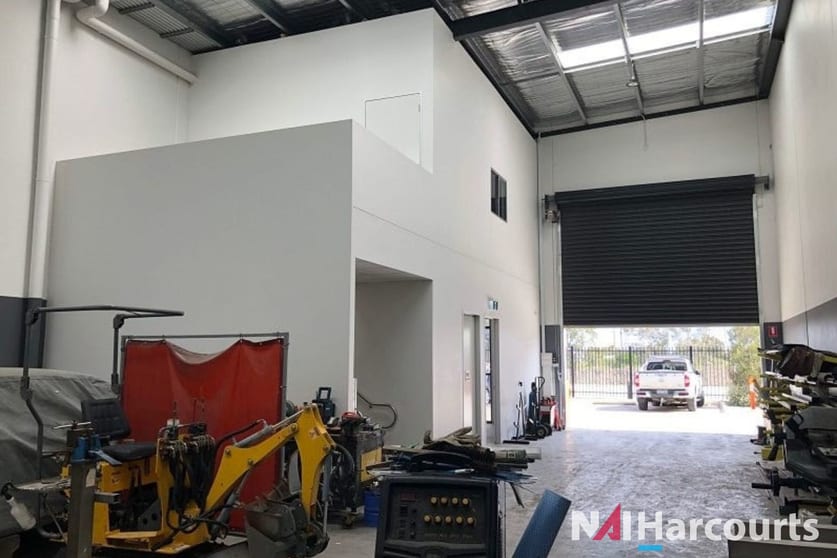 Click to view all images 4/15 Industrial Avenue Thomastown VIC 3074 - Image 3