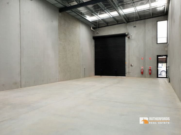 Click to view all images 22/2 Thomsons Road Keilor Park VIC 3042 - Image 2