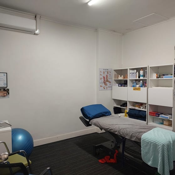 Click to view all images 42 High Street Glen Iris VIC 3146 - Image 3