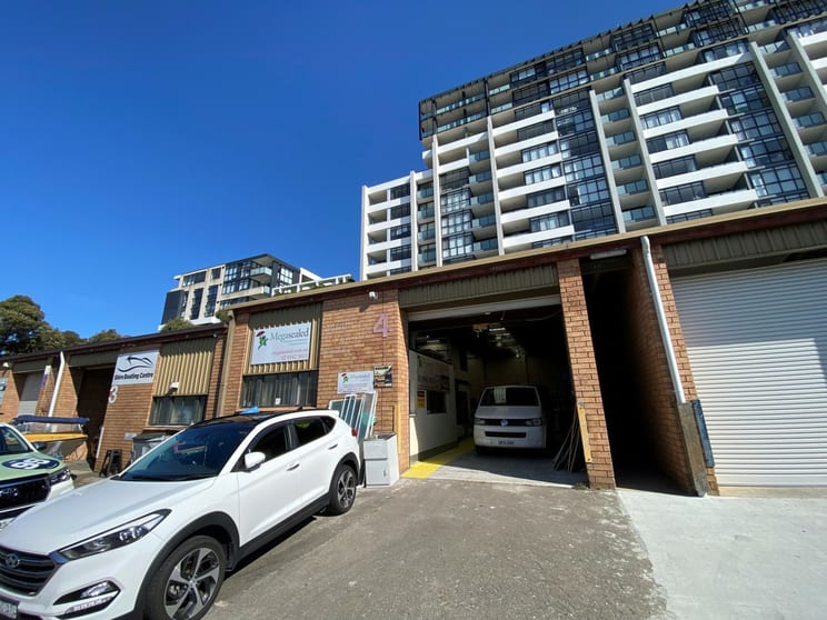Click to view all images 4/3-11 Flora Street Kirrawee NSW 2232 - Image 1