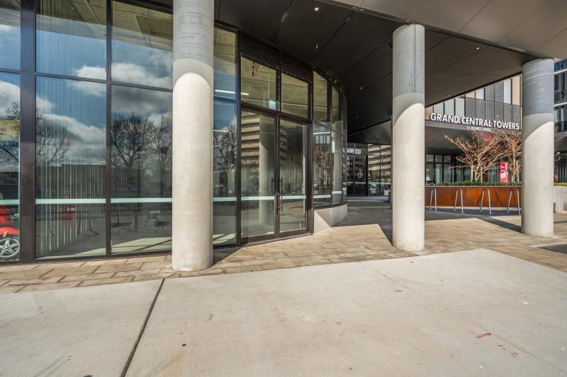 Click to view all images Ground Unit 435 (C05)/15 Bowes Street Phillip ACT 2606 - Image 2
