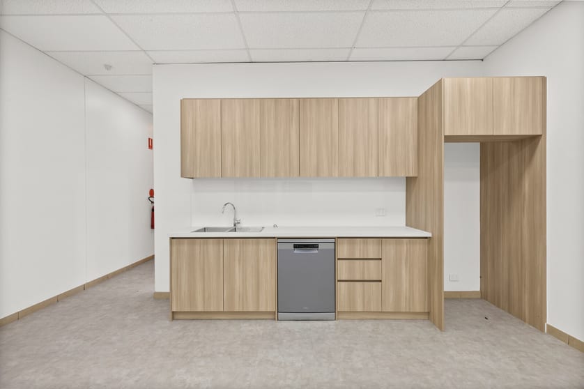 Click to view all images 338-350 Woodpark Road Smithfield NSW 2164 - Image 3