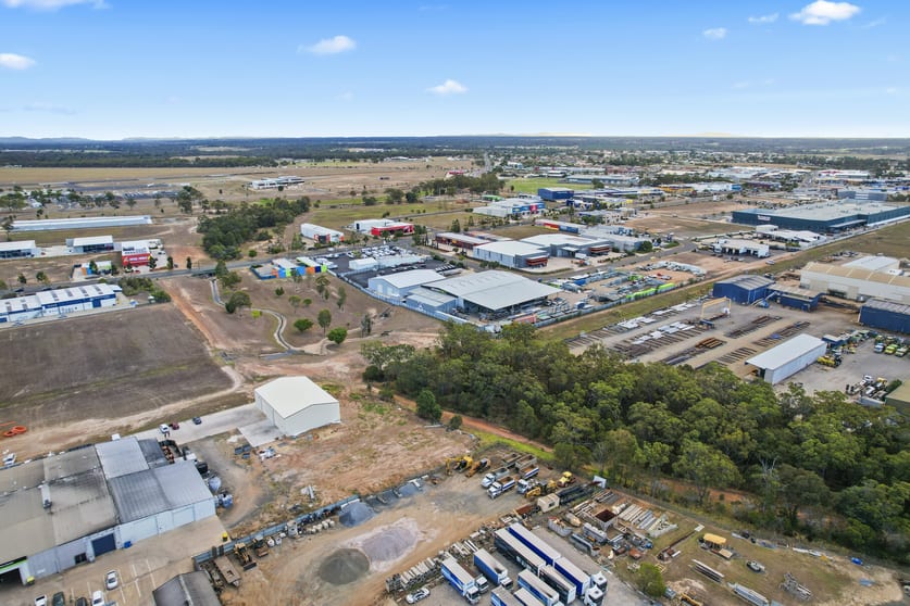 Click to view all images 4D/22 Commercial Street Svensson Heights QLD 4670 - Image 3