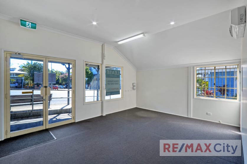 Click to view all images Shop 1/40 Gladstone Road Highgate Hill QLD 4101 - Image 3
